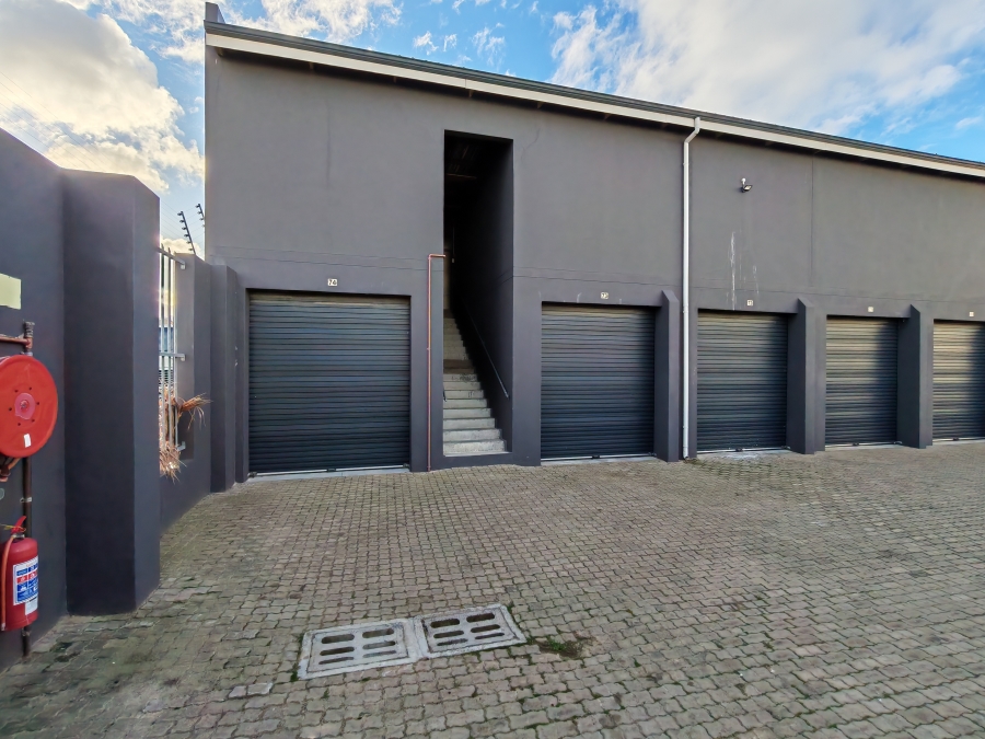 Commercial Property for Sale in Broadlands Western Cape